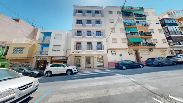 Piso en venta en Calle Rosal, Benidorm photo 1