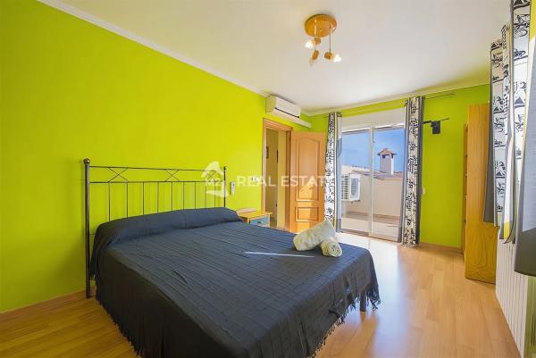 Detached villa for sale in  Calpe Pueblo, Calpe photo 4