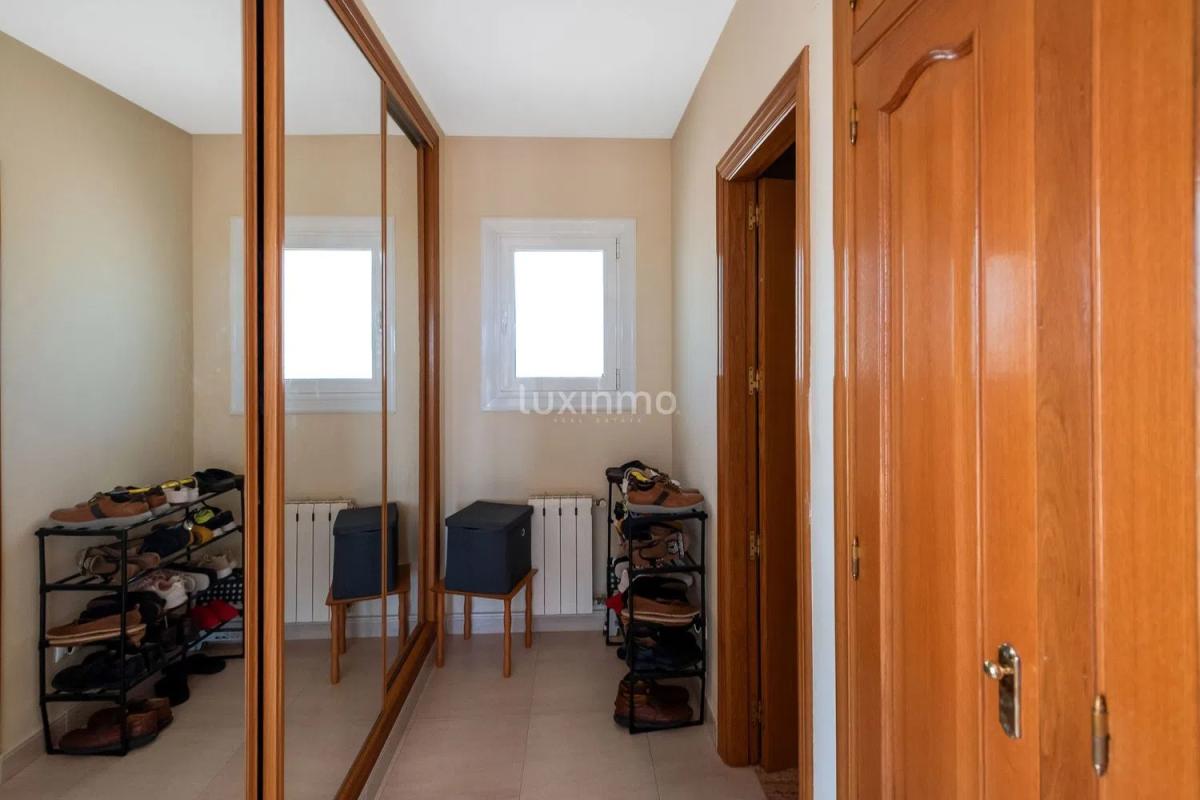 Продажа отдельного шале в Pueblo Poniente, Бенидорм photo 4
