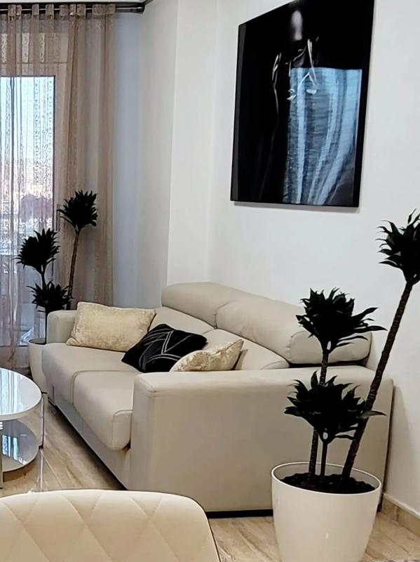Venta de piso en Calle Presidente Adolfo Suárez, Benidorm
photo 4