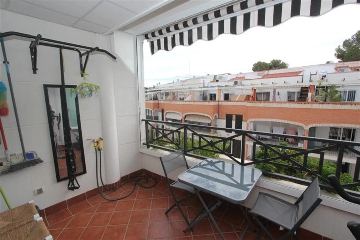 Sale of apartment in Avenida masnou, Calpe
 photo 4