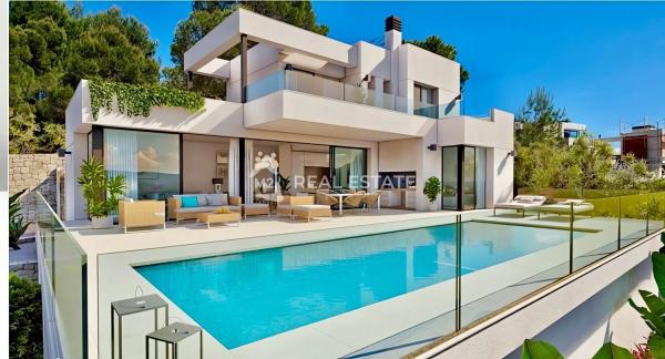 Detached villa for sale in  Calpe Pueblo, Calpe photo 1