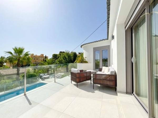 Detached villa for sale in  Calpe Pueblo, Calpe photo 4