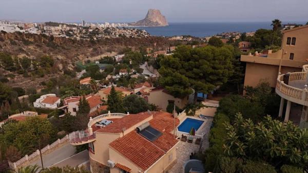 Chalet independiente en venta en  maryvilla, Calpe photo 1