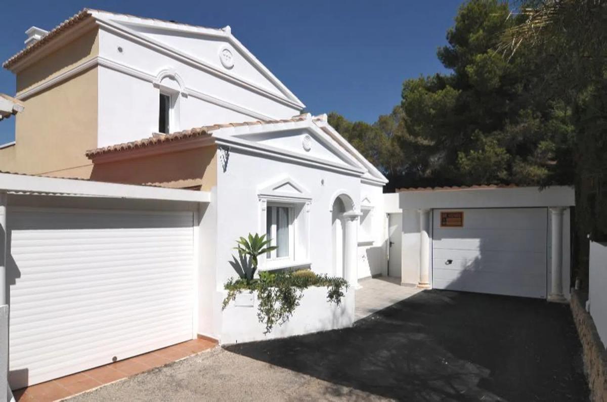 Sale of independent chalet in Cometa-Carrió, Calpe
 photo 2