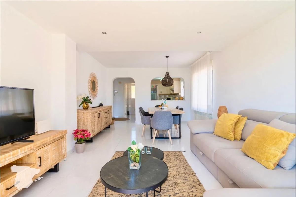 Sale of independent chalet in Partida las Salinas, 68, Calpe
photo 4