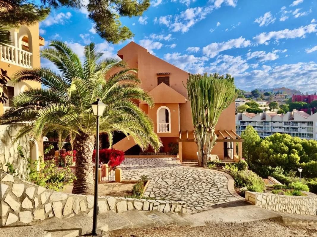 Sale of independent chalet in Partida Borumbot, Calpe
photo 1