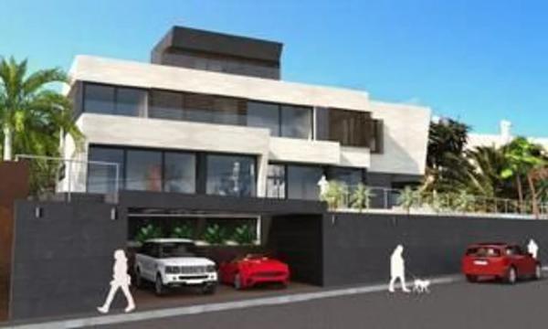 Detached villa for sale in  Calle Tramuntana, Calpe photo 1