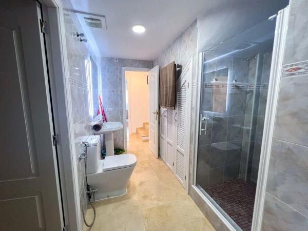 Detached villa for sale in Partida Manzanera, 11, Calpe thumbnail 2