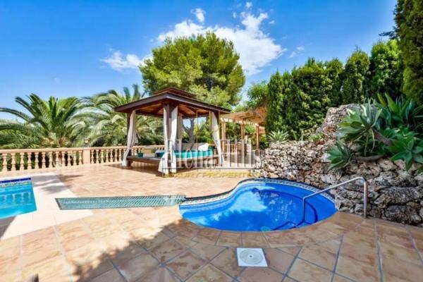 Detached villa for sale in  Urbanización Gran Sol, Calpe photo 2