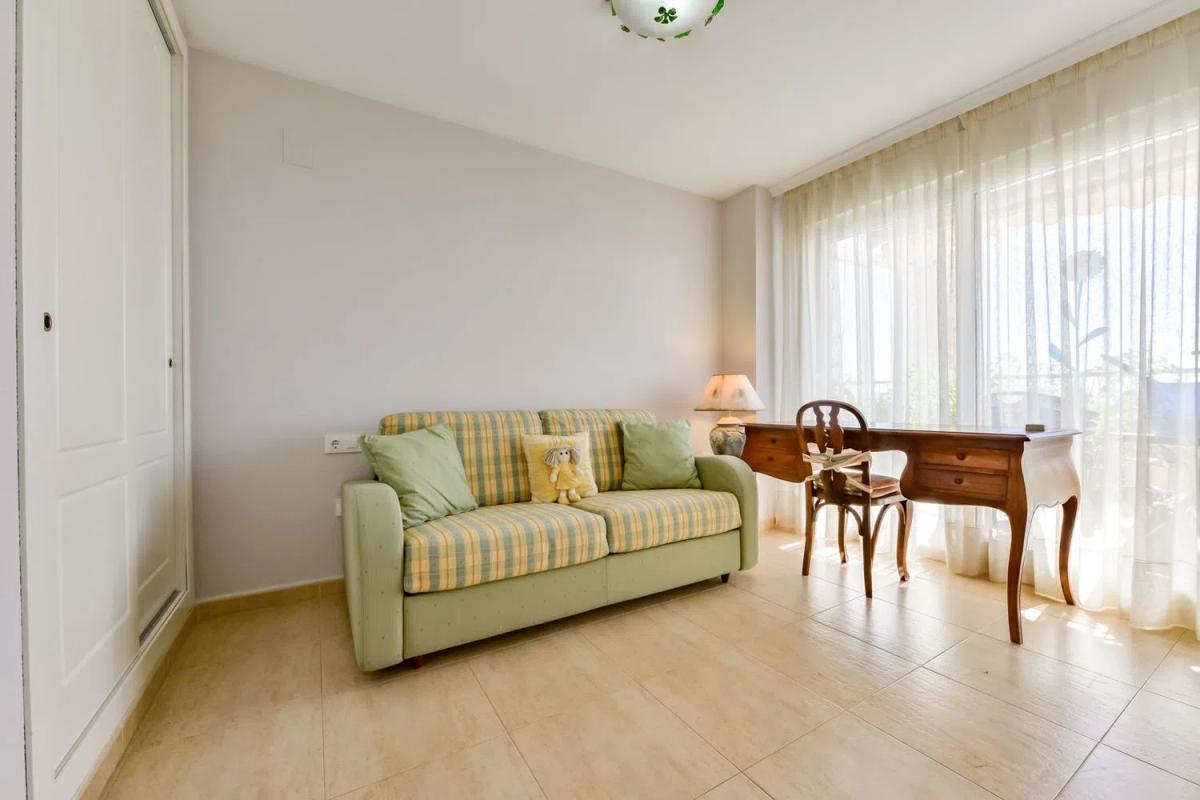 Penthouse sale in Calle María Jorro s/n, Calpe photo 3