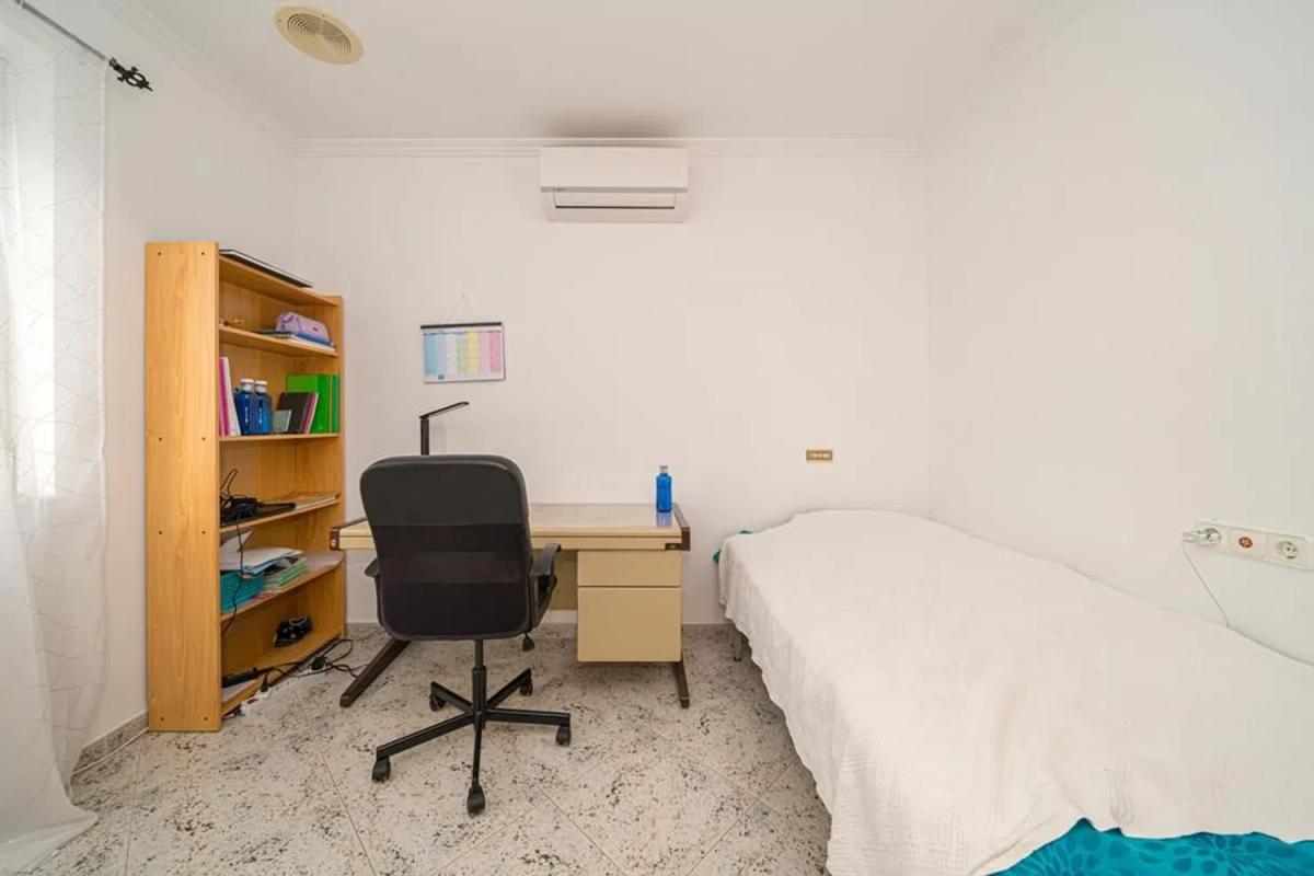 Sprzedaż niezależnego domku jednorodzinnego w  Partida Garduix, Kalpe photo 4