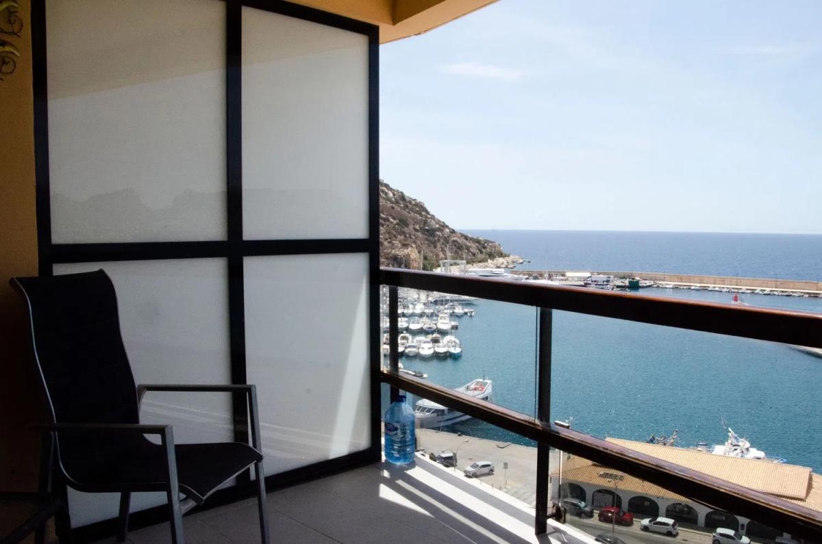 Sale of apartment in Avenida del Puerto, Calpe
 photo 2