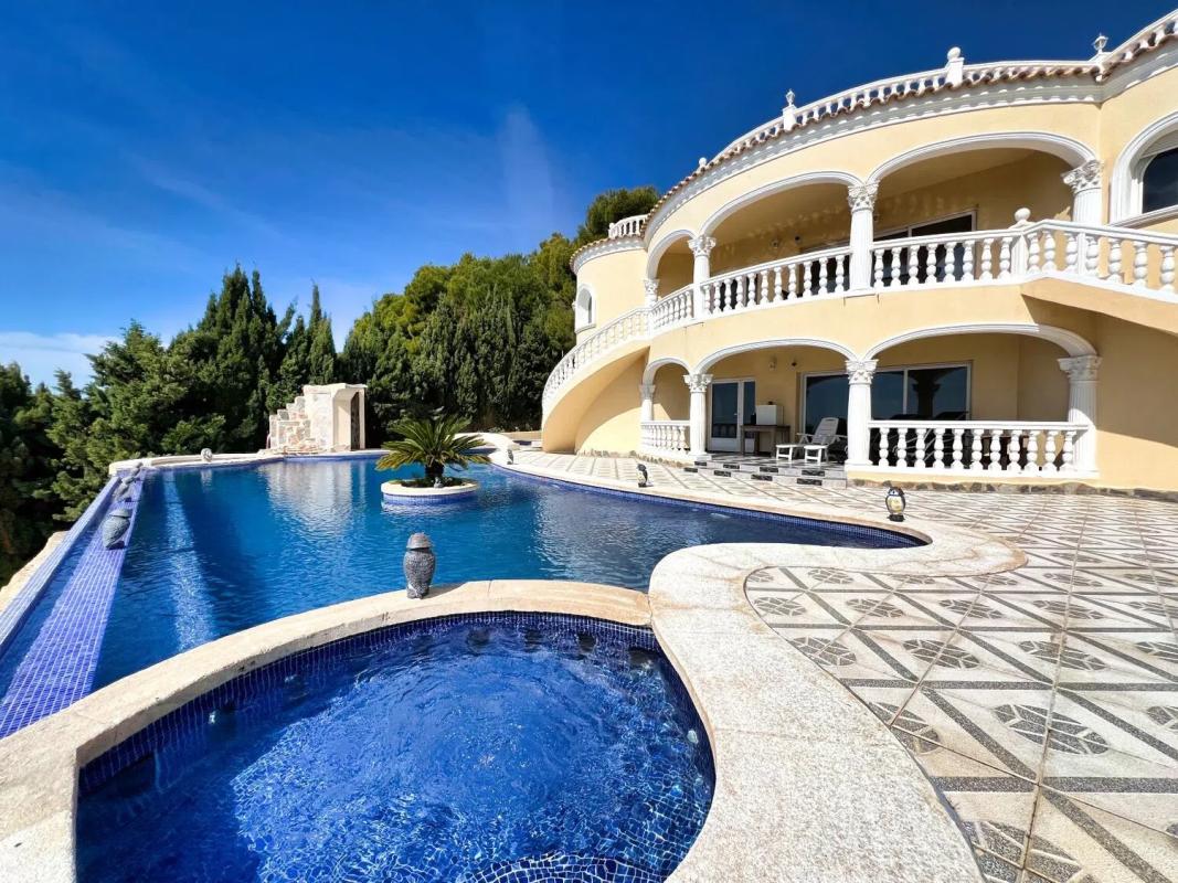 Sale of independent chalet in Cometa-Carrió, Calpe
photo 3