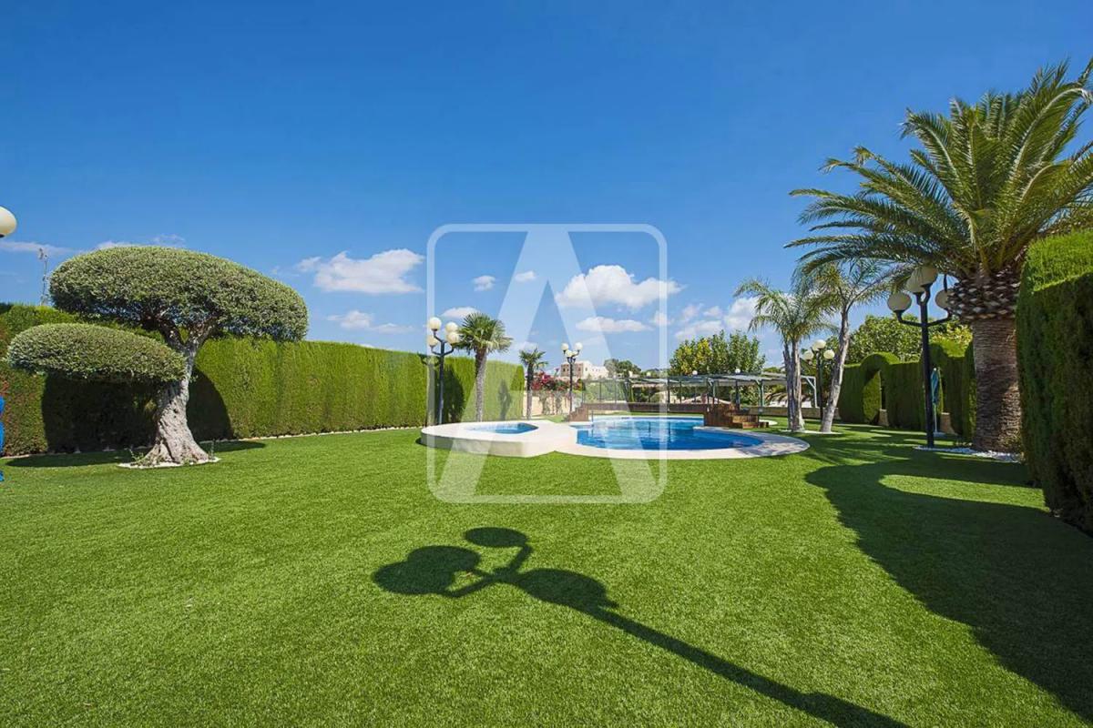 Sale of independent chalet in Cometa-Carrió, Calpe
 photo 2