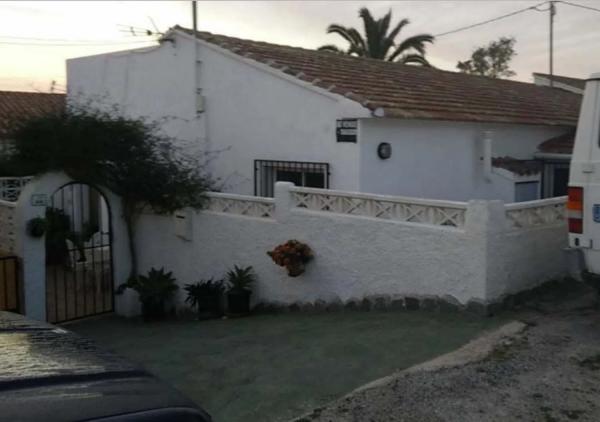 Chalet independiente en venta en  Via Pa Benicolada, Calpe photo