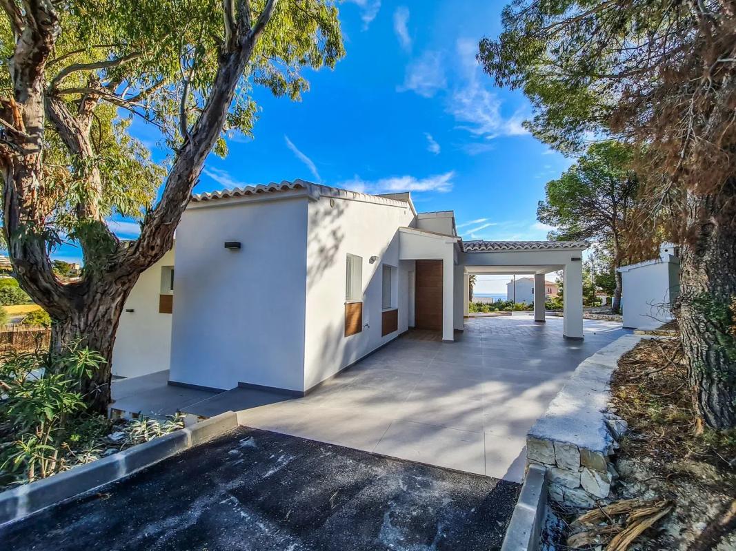 Sale of independent chalet in Urbanización Canuta de Ifach, 6 E, Calpe
 photo 5