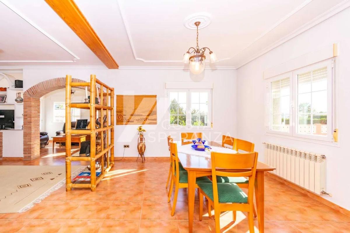 Продажа отдельного шале в Cometa-Carrió, Кальпе photo 5