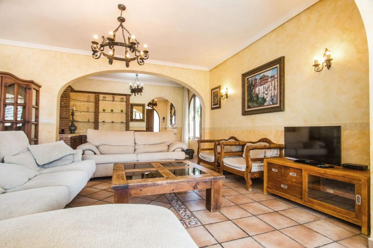 Sale of independent chalet in Playa de Fossa-Levante, Calpe
photo 3