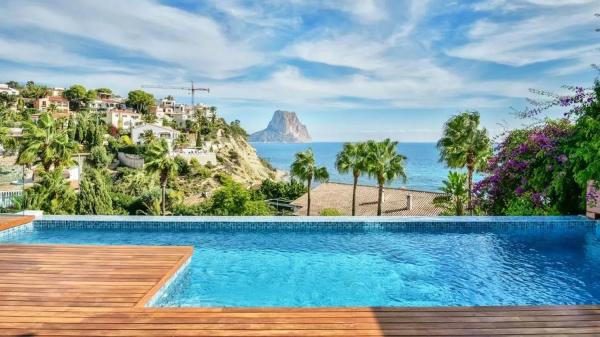Wolnostojąca willa na sprzedaż w  Partida Maryvilla, Calpe photo 1