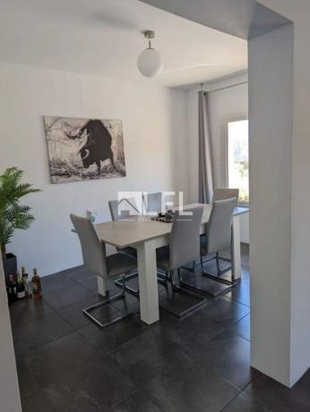 Detached villa for sale in Urbanización Canuta de Ifach, Calpe thumbnail 2