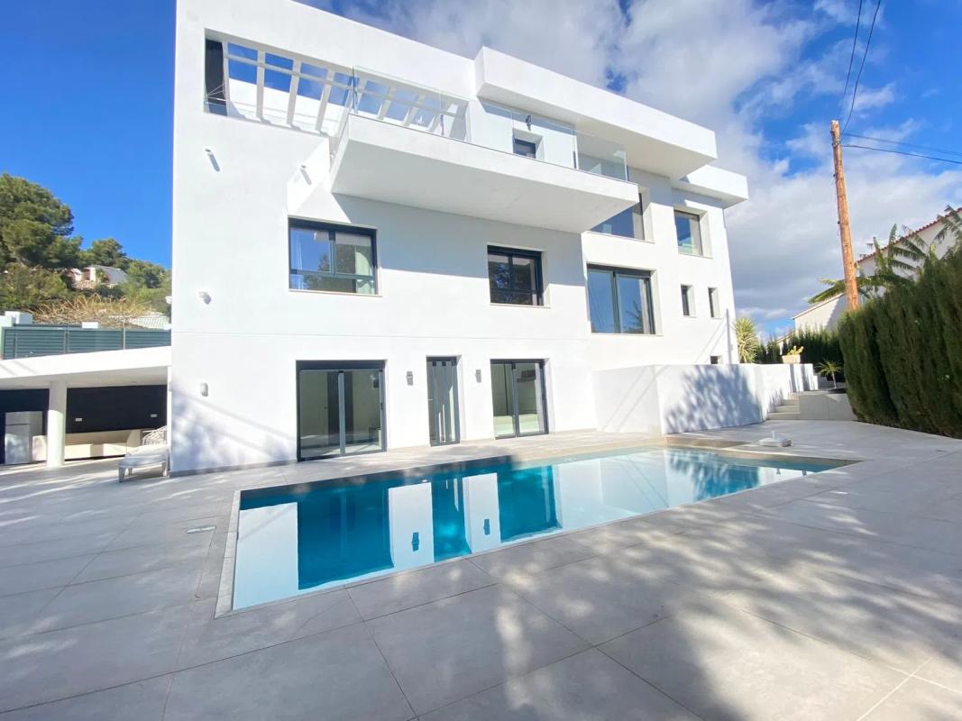 Sale of independent chalet in Partida Oltamar, Calpe
photo 1