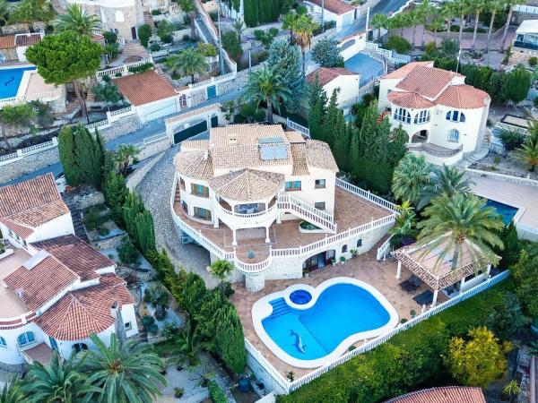 Wolnostojąca willa na sprzedaż w  Partida Maryvilla, Calpe photo 1