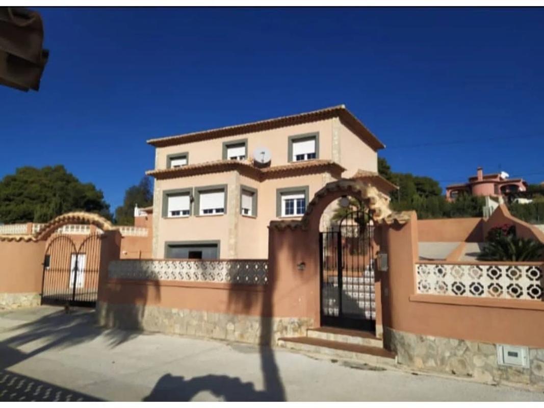 Продажа отдельного шале в  Partida Pinos, los, Кальпе photo 2