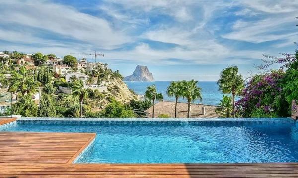 Wolnostojąca willa na sprzedaż w  Canuta, Calpe photo 1