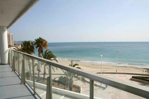 Piso en venta en  Calle Llevant, Calpe photo 1