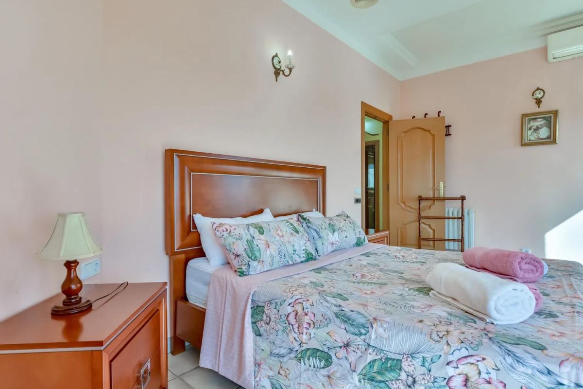 Sale of independent chalet in Avenida la Manzanera, Calpe
photo 5