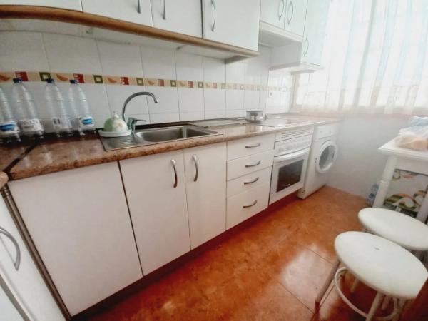 Detached villa for sale in Barrio Zona Rincón Bajo, Benidorm thumbnail 2