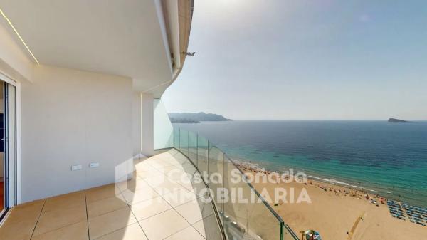 Piso en venta en Calle d'Aigües, Benidorm thumbnail 1