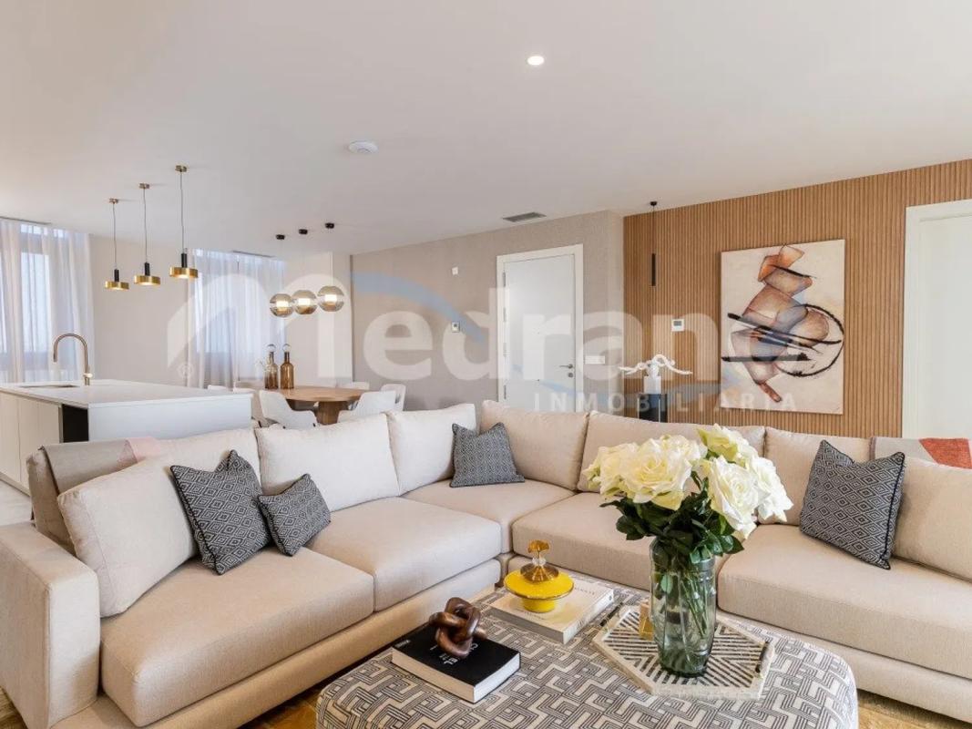 Продажа квартиры на Playa de Poniente, Бенидорм
photo 2