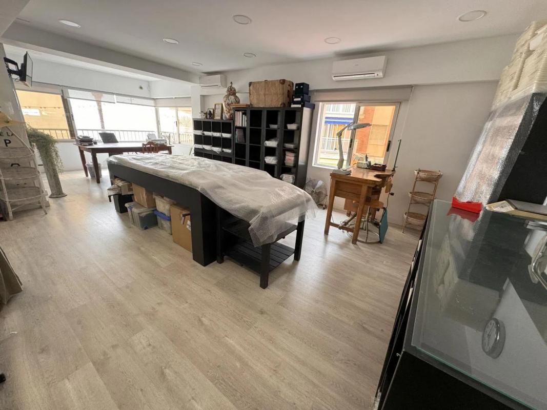 Продажа квартиры на Avenida de Martínez Alejos, Бенидорм
photo 2