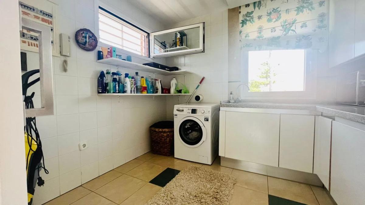 Venta de chalet independiente en Barrio Zona Sierra Helada, Benidorm
photo 4