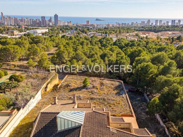 Chalet independiente en venta en  Camino del Planet, 30, Benidorm photo 3