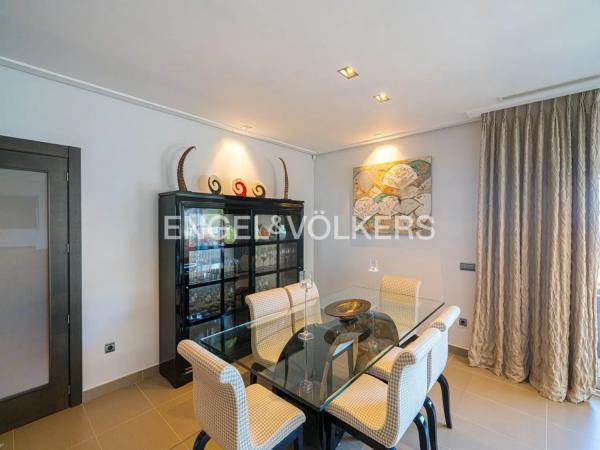 Chalet independiente en venta en  Calle Oviedo, 28, Benidorm photo 3