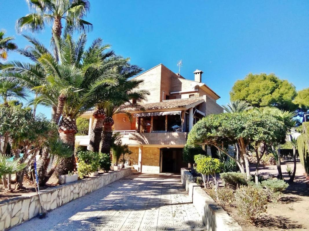 Продажа отдельного шале в  Pueblo Levante, Бенидорм photo 2