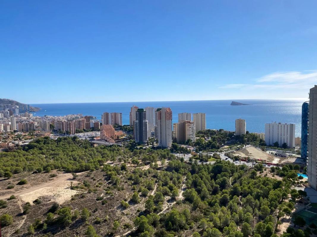 Venta de piso en Calle Presidente Adolfo Suárez, Benidorm
photo 2