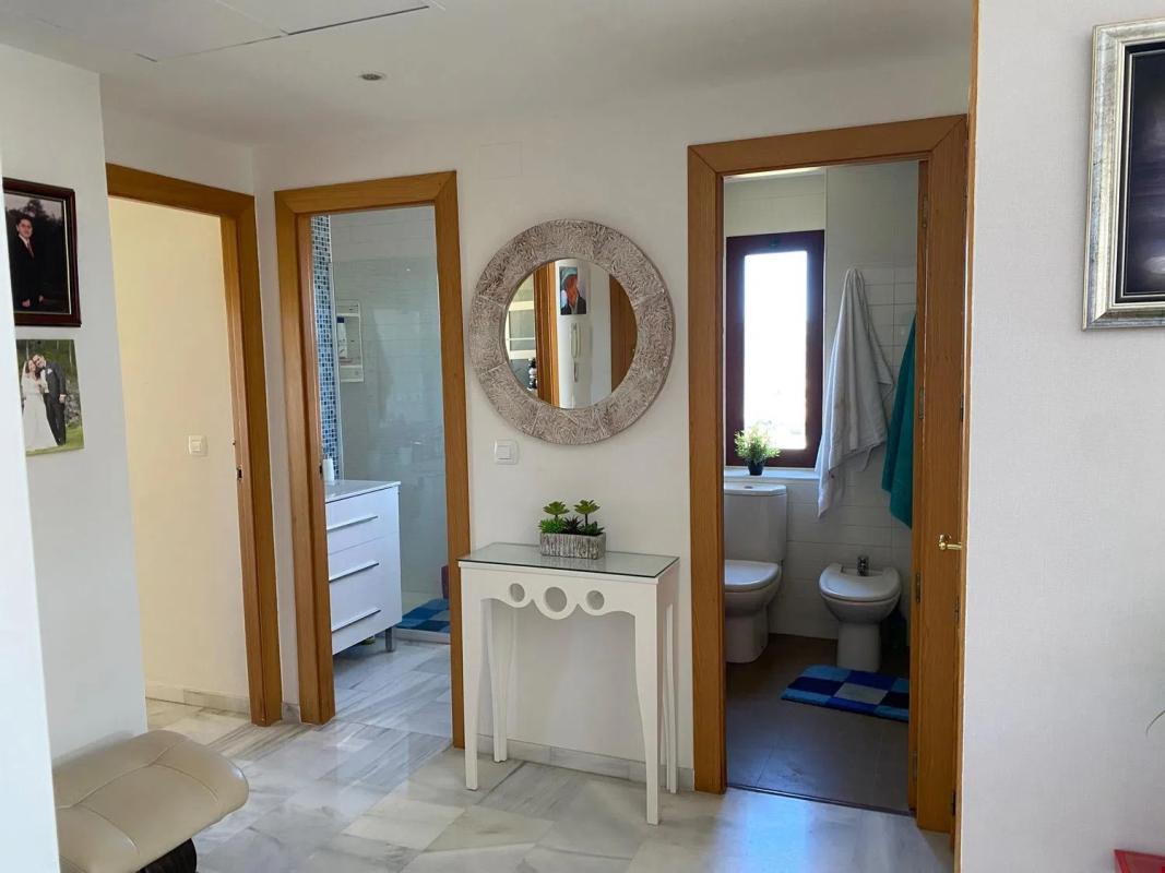 Venta de piso en Calle Presidente Adolfo Suárez, Benidorm
photo 4