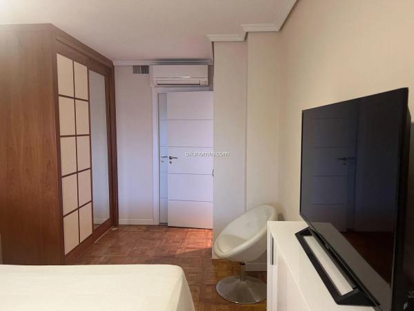 Apartment for sale in  Calle de Valencia, Benidorm photo 4