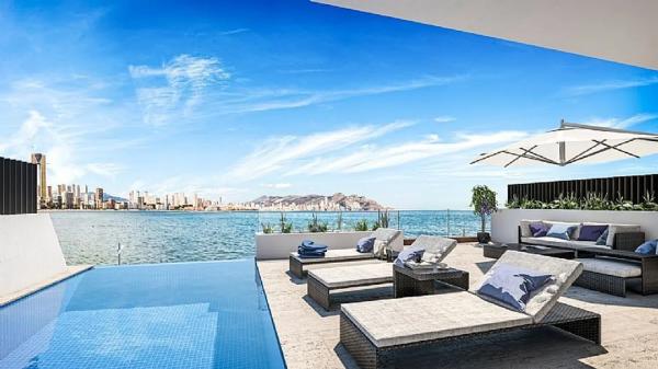Piso en venta en Playa de Poniente, Benidorm photo 1