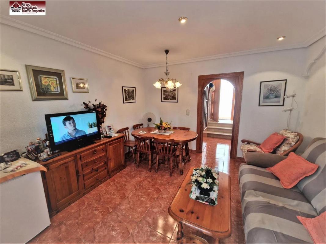 Продажа отдельного шале в  Barrio Zona Rincón Bajo, Бенидорм photo 2