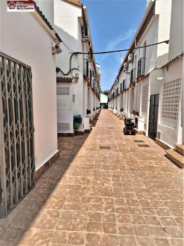 Продажа отдельного шале в  Barrio Zona Rincón Bajo, Бенидорм photo 5