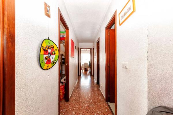 Piso en venta en  Calle Derramador, 12, Benidorm photo 3