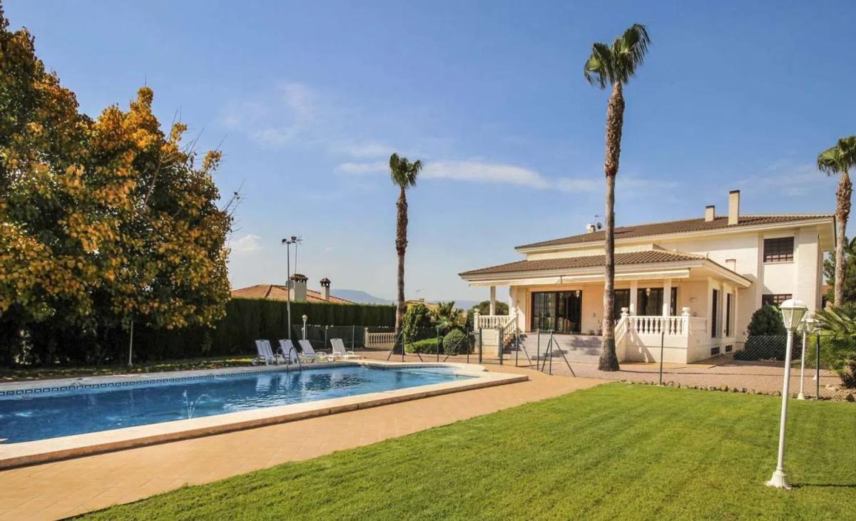 Venta de chalet independiente en Barrio Zona Sierra Helada, Benidorm
photo 1