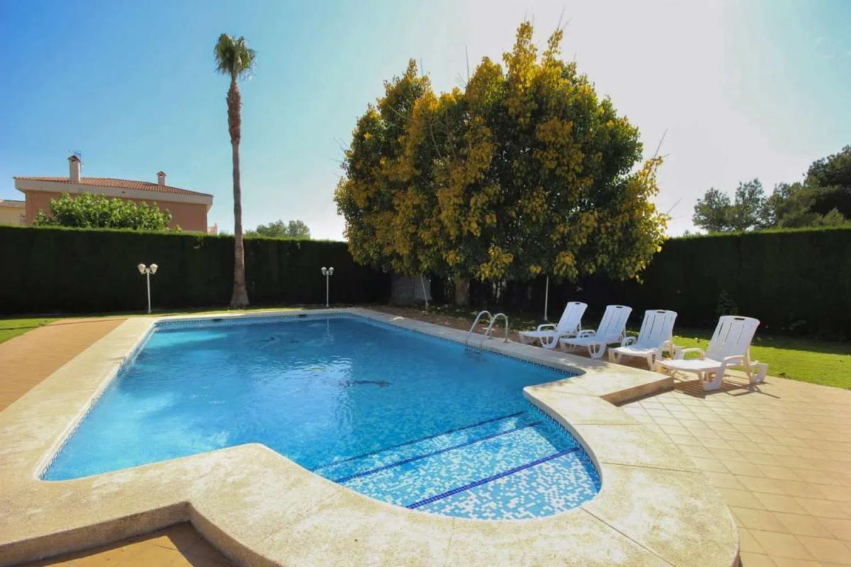 Venta de chalet independiente en Barrio Zona Sierra Helada, Benidorm
photo 2
