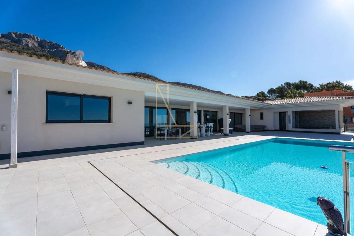 Продажа отдельного шале в Altea la Vella, Алтея photo 3