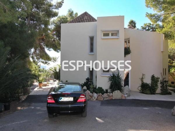 Independent chalet for sale in Altea la Vella, Altea
photo 1